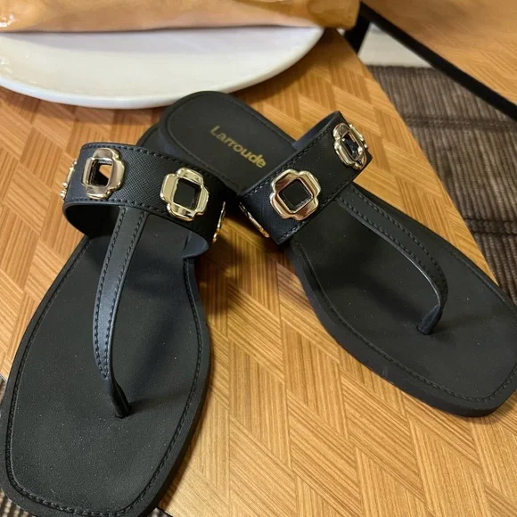 Larroude Black Milan Sandal - Picture 4 of 7